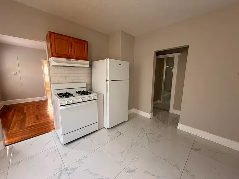 85 Morris St #2A — Photo 1