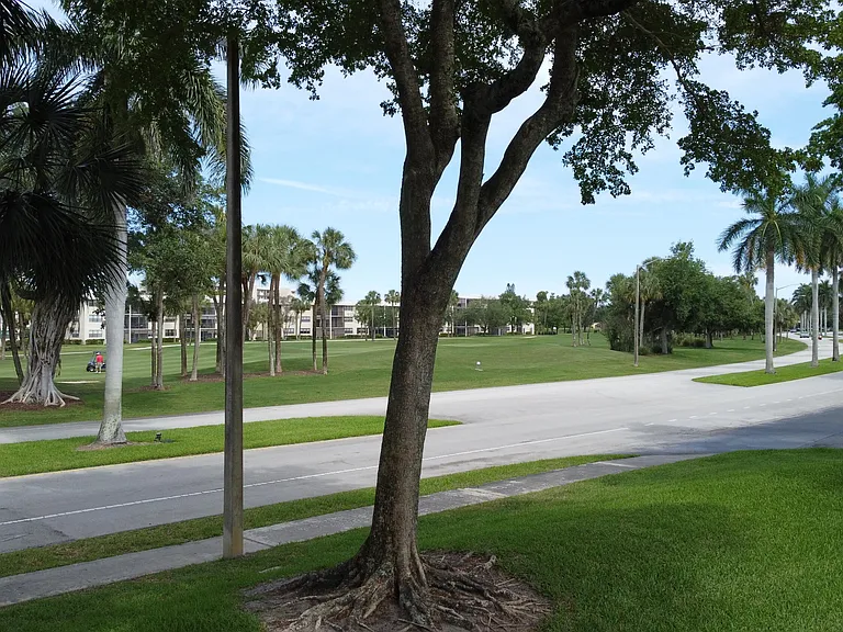 147 Deer Creek Blvd #402 — Photo 37