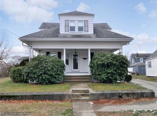 30 Norman Ave, Cranston, RI 02910