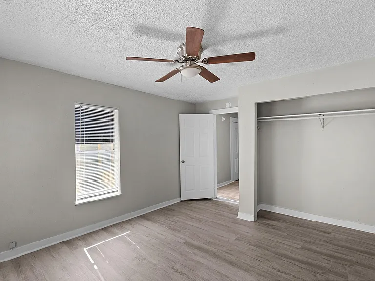 3116 Avenue L #8 — Photo 6