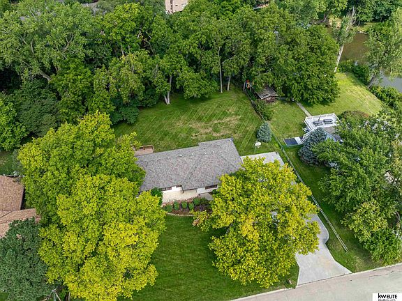 2nd image of 11310 Bel Air Dr