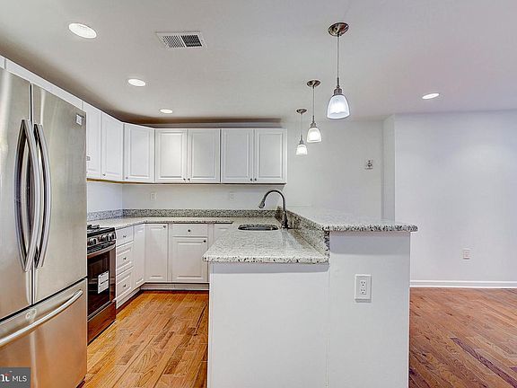 3rd image of 1631 Germantown Ave Floor 2