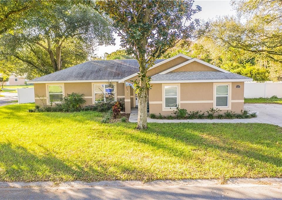 1st image of 2131 Cordova Cir N