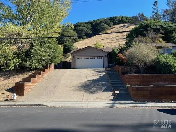 6151 Hillside Drive, El Sobrante, CA 94803