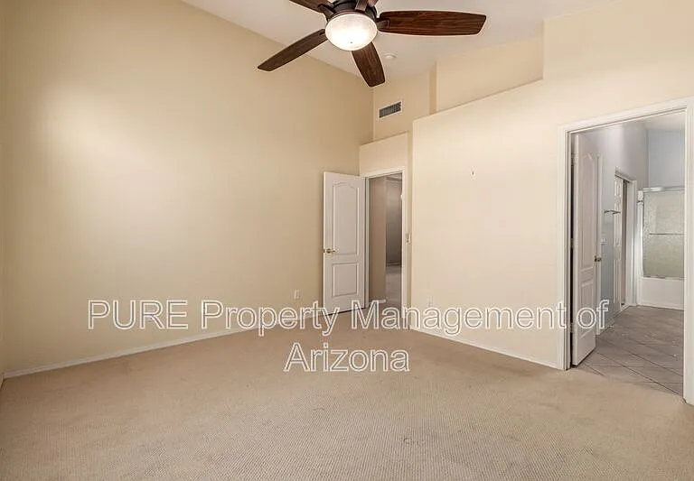 10652 W Coronado Rd — Photo 8