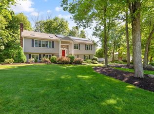 53 Hollytree Rd, Stoughton, MA 02072
