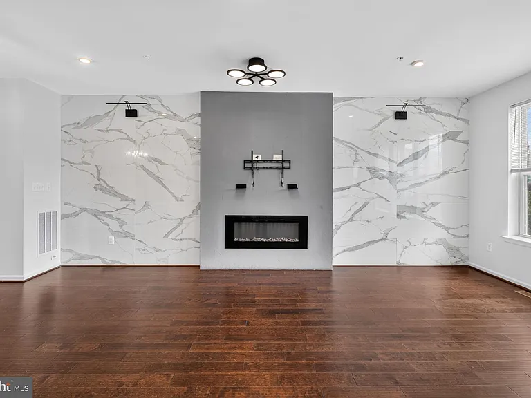 7906 Marietta Dr — Photo 8