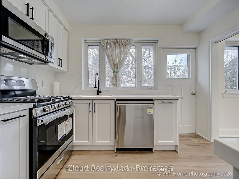 73 Berkinshaw Cres — Photo 6