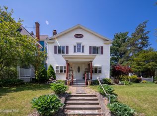 1079 Waverly Pl, Schenectady, NY 12308