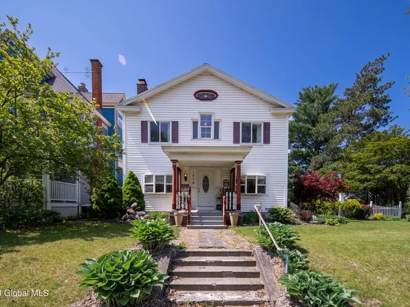 1079 Waverly Place, Schenectady, NY 12308