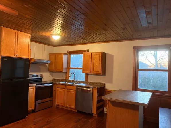 1306 Main St, La Crosse, WI 54601