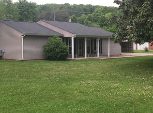 200 Wayne Ave, Livingston, TN 38570