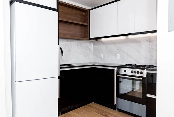 Rented by Nooklyn NYC LLC | media 31