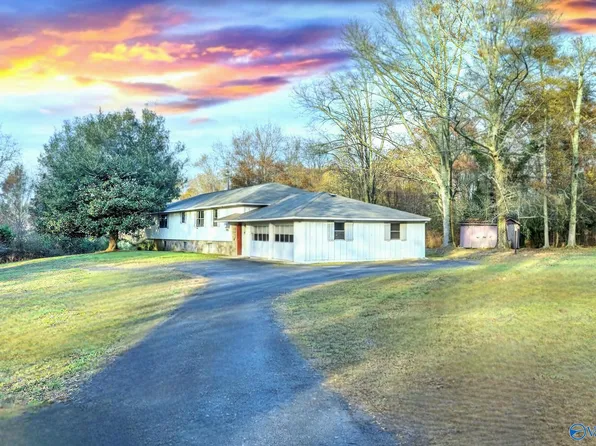 280 County Road 546, Albertville, AL 35951