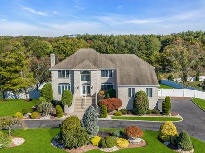11 Whistler Way, Marlboro, NJ, 07746