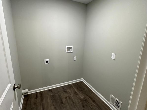 409 Fawn Dr, Winchester, VA 22602