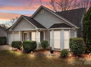 172 Heath Ln, Mooresville, NC 28117