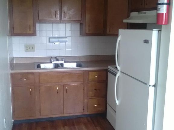 4th image of 1235 Imperial Blvd
