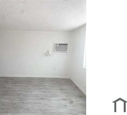 721 W Cheryl Dr #1 — Photo 5
