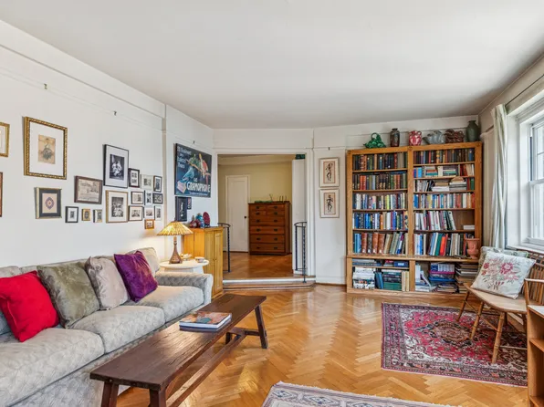 200 Cabrini Boulevard image 3 of 20