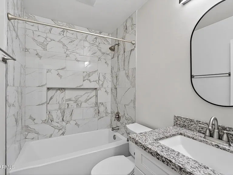 1365 E Betsy Ln — Photo 24