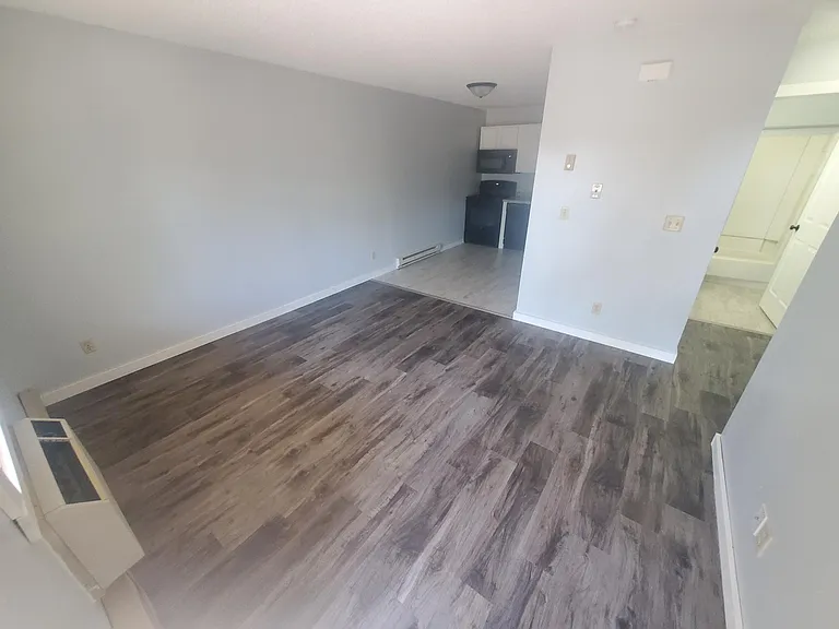 828 Gould St #2 — Photo 7