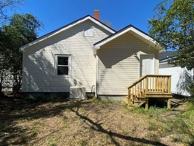 1011 S 7th St — Photo 27