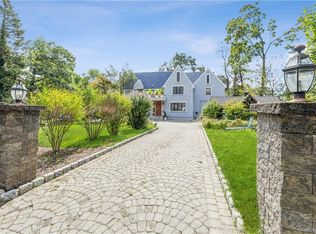 530 Orangeburg Rd, Pearl River, NY 10965