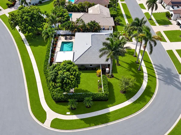 400 NW 72ND Street, Boca Raton, FL 33487