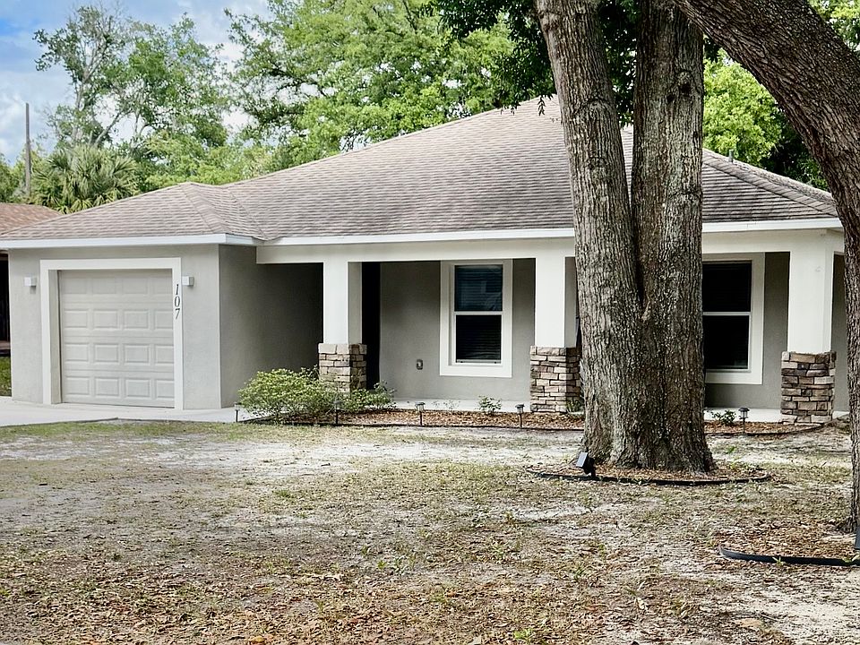 1st image of 107 N Bloxam Ave