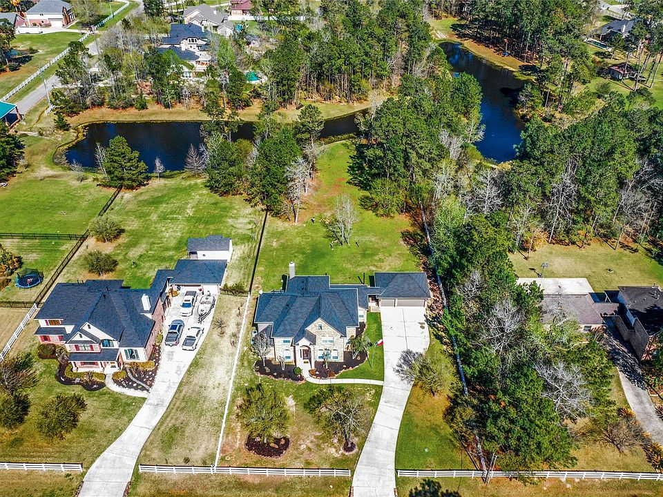 1st image of 12126 Leafy Oak Way