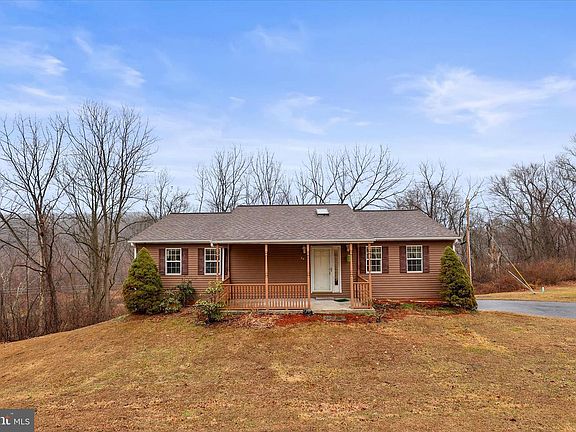 2nd image of 84 Lakeview Cir