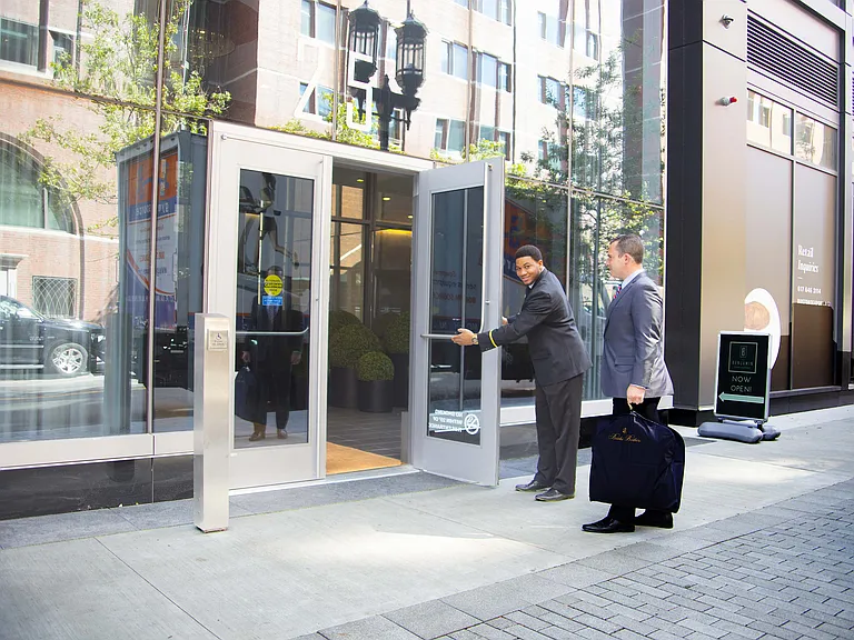 Concierge and Door Service