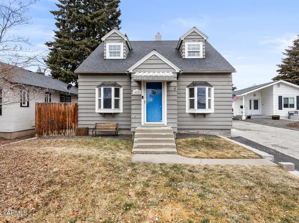 802 S 17th Ave, Yakima, WA 98902