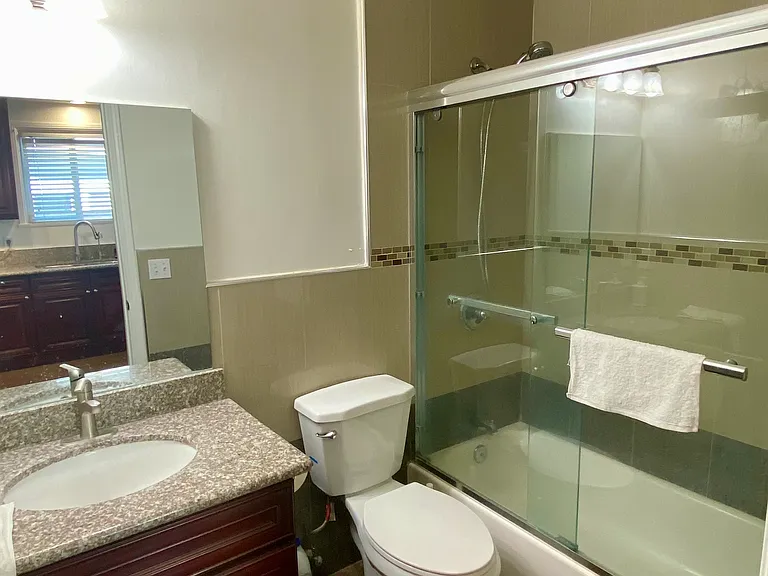 220 E Hellman Ave — Photo 19