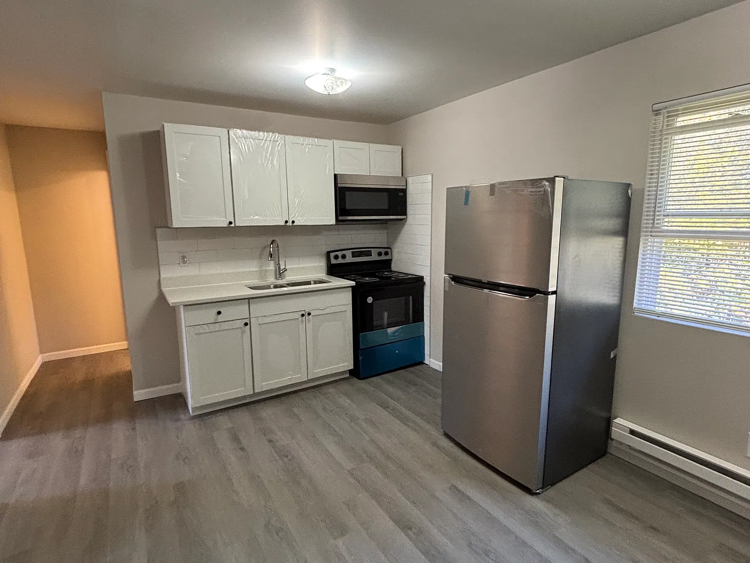 2 bed, 850 sqft, $850 — Photo 2