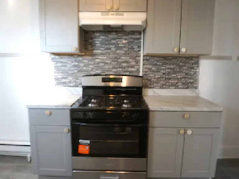 150 S 12th St #3 — Photo 3