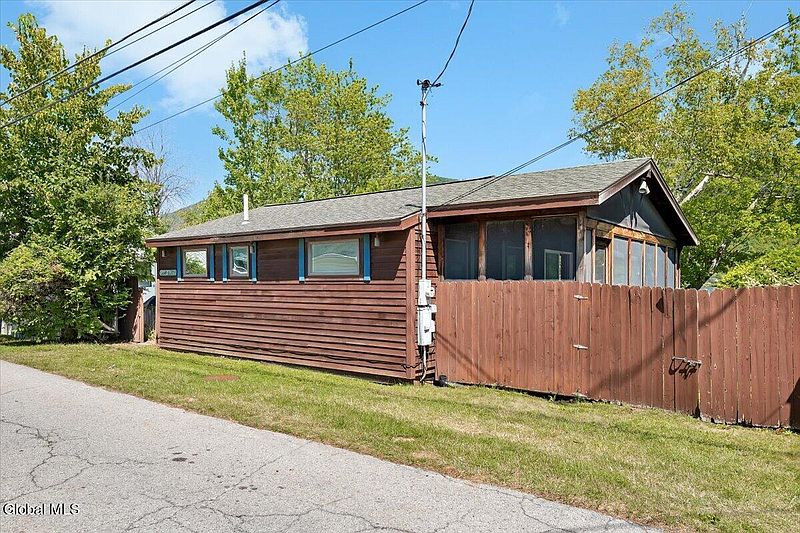 2nd image of 60 Rockhurst Road