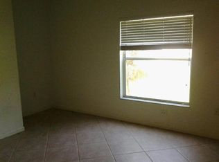 2141 NW 73rd Ter, Pembroke Pines, FL 33024