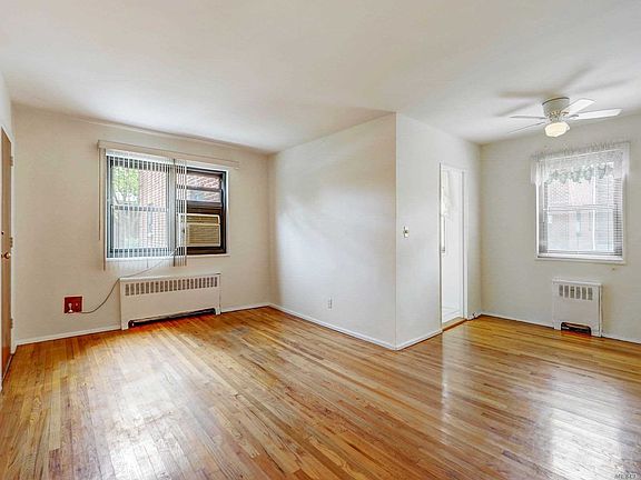 3rd image of 19912 21st Ave