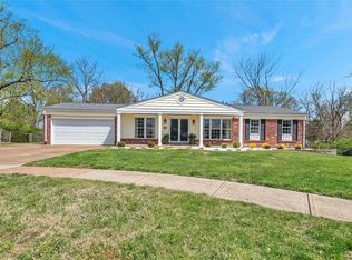 4855 Stanhope Dr, Saint Louis, MO 63128