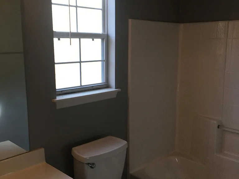 Shared Bath for Bedroom #2 and #3