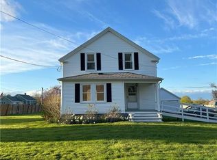 74 Fayal Ln, Middletown, RI 02842