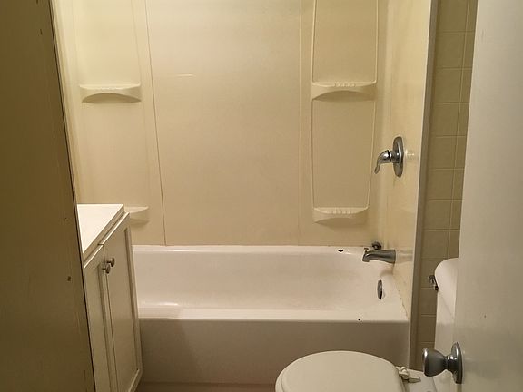 3rd image of 231 S Vine St APT C