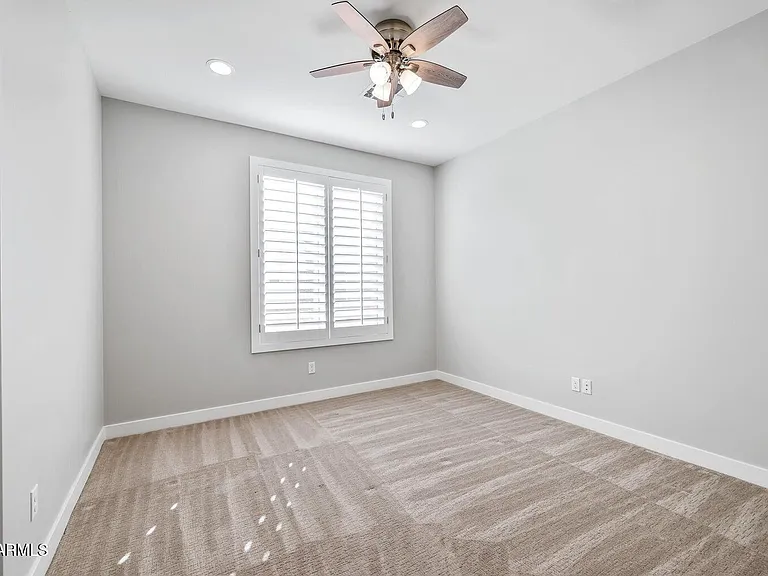 3030 N 38th St #122 — Photo 25