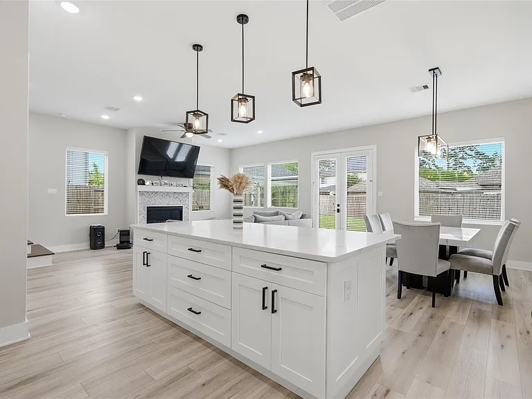 4903 Curiosity Ct — Photo 14