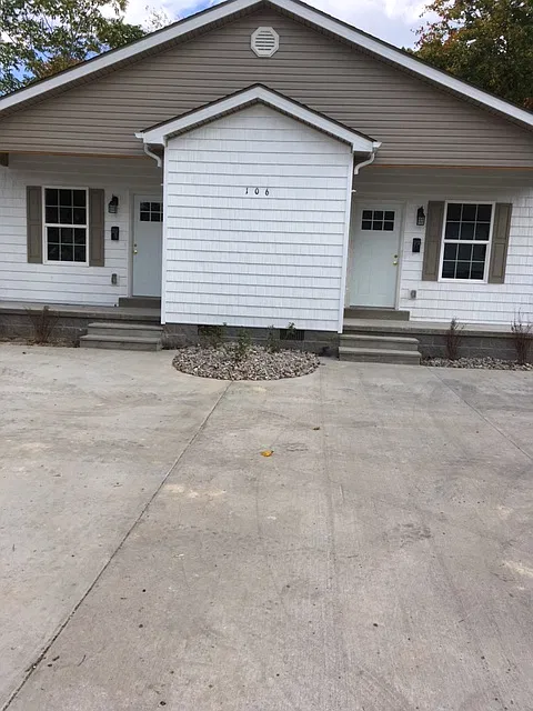 1 bed, 950 sqft, $650 — Photo 2