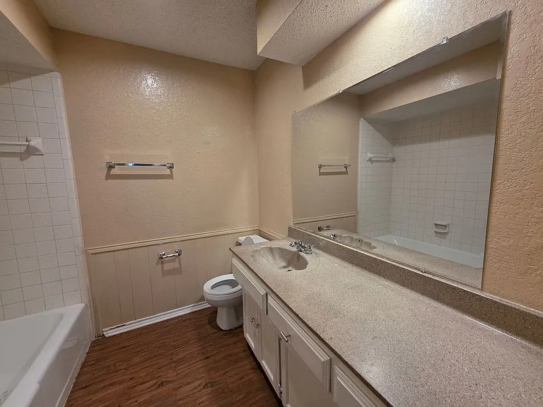 4724 Berridge Ln — Photo 14