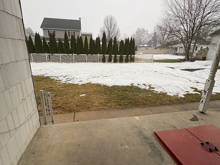 110 E Main St #2 — Photo 19