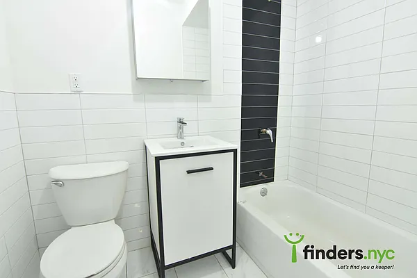 Rented by Clove Realty LLC | media 9